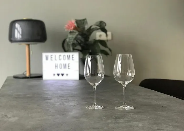 아파트 Charmantes Loft Mit Balkon