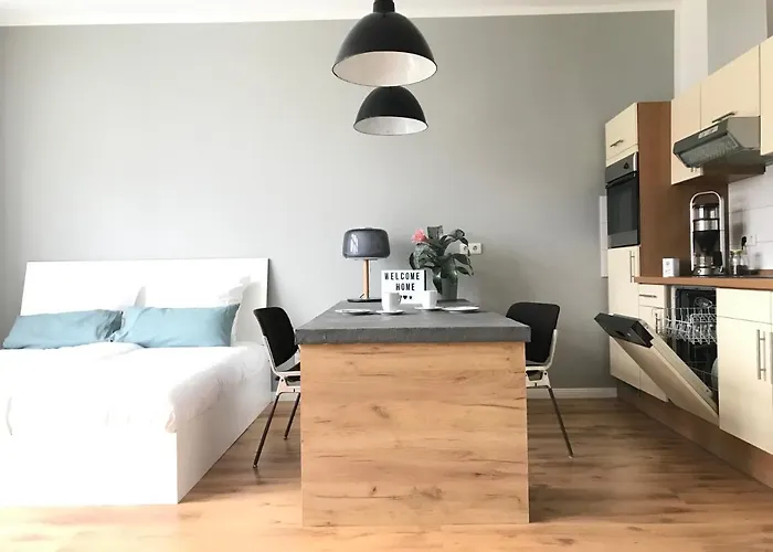 아파트 Charmantes Loft Mit Balkon